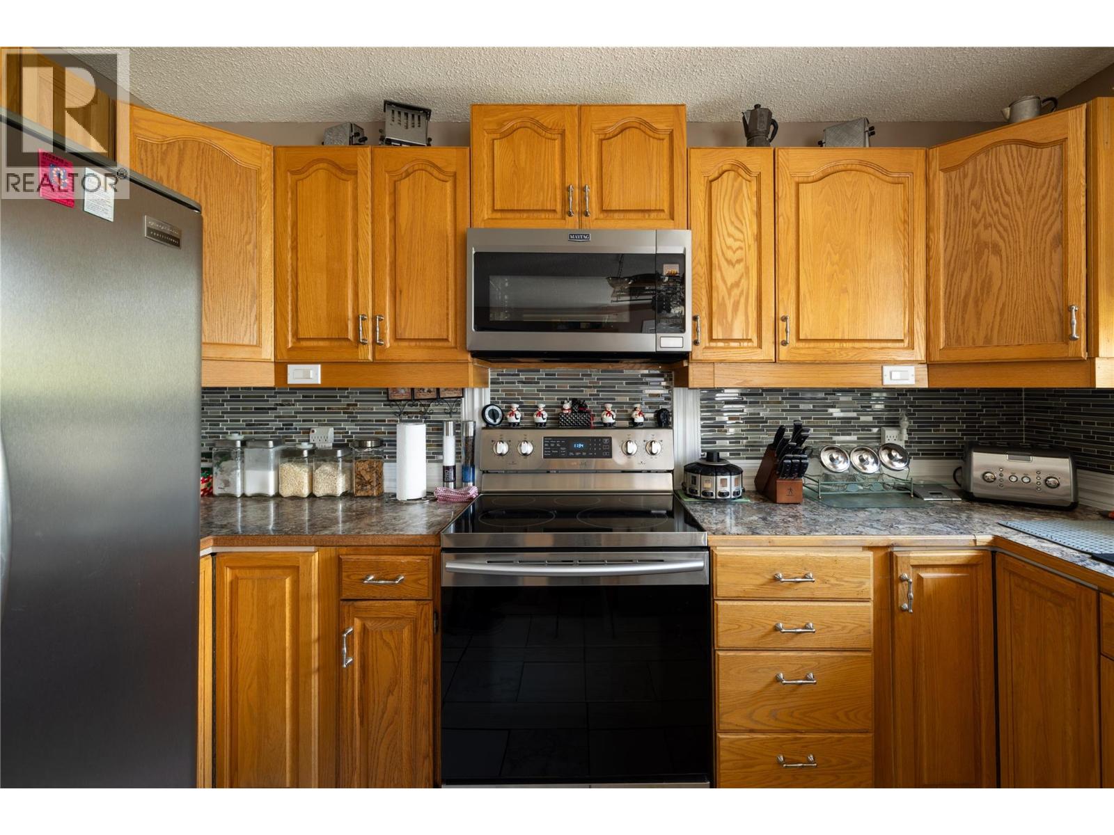 170 Whitevale Road, Lumby, British Columbia  V0E 2G7 - Photo 4 - 10378886