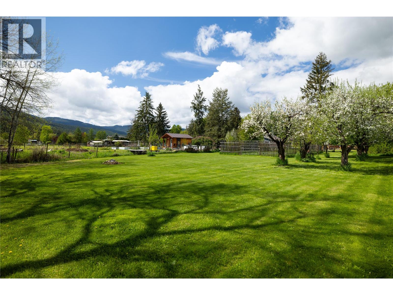 170 Whitevale Road, Lumby, British Columbia  V0E 2G7 - Photo 40 - 10378886