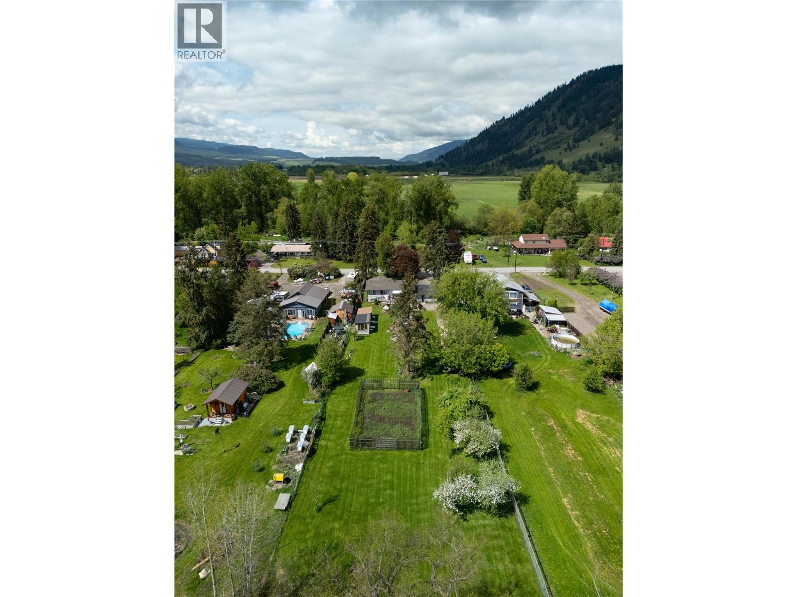 170 Whitevale Road, Lumby, British Columbia  V0E 2G7 - Photo 48 - 10378886