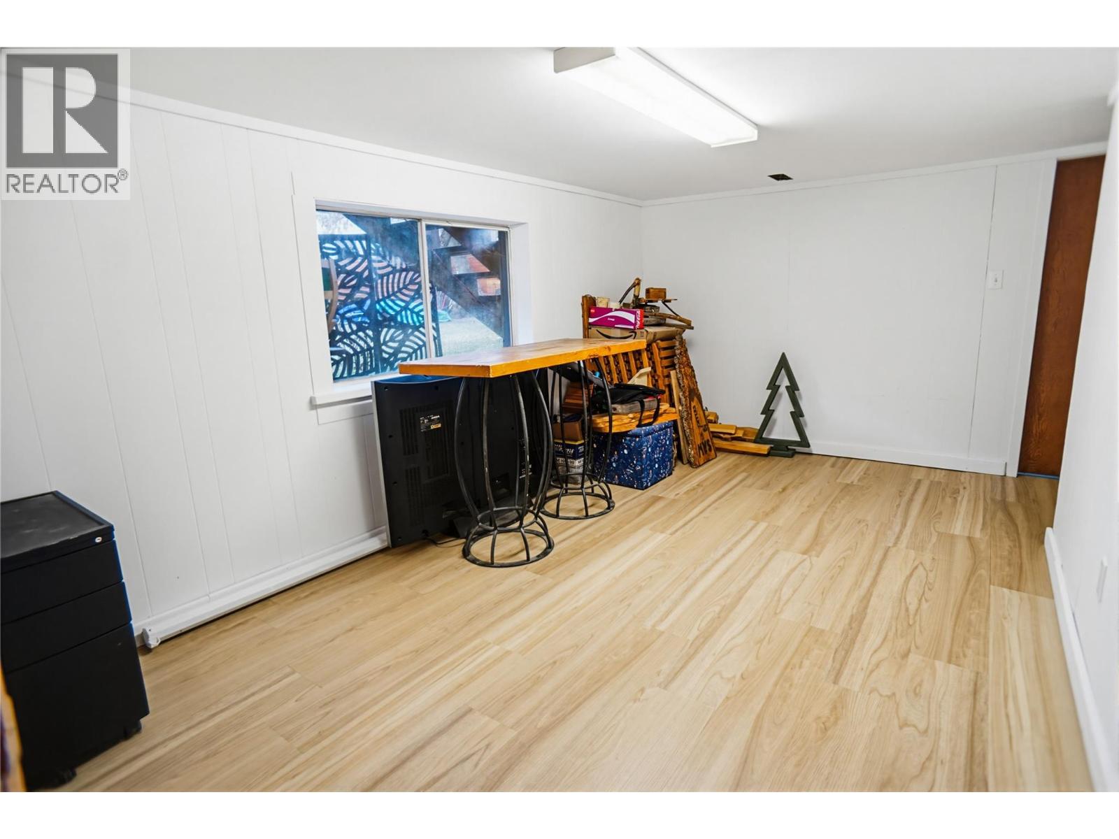 2811 Bank Road, Kamloops, British Columbia  V2B 6Y5 - Photo 16 - 10378426