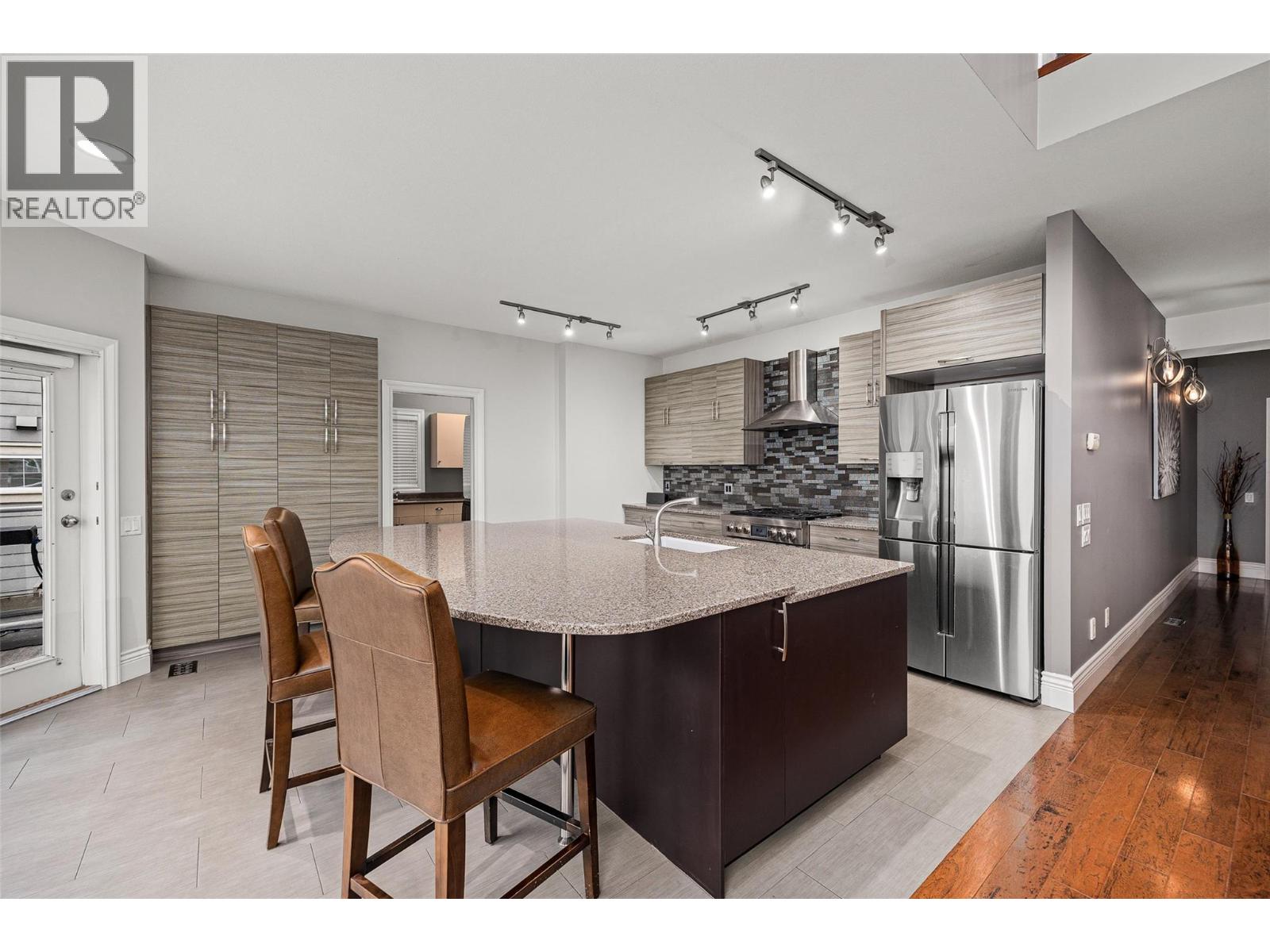 374 Quilchena Drive, Kelowna, British Columbia  V1W 4W4 - Photo 13 - 10379015