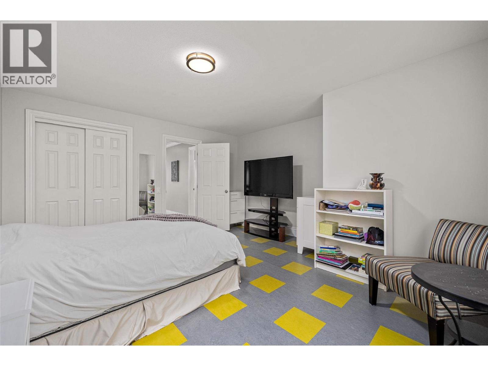 374 Quilchena Drive, Kelowna, British Columbia  V1W 4W4 - Photo 42 - 10379015