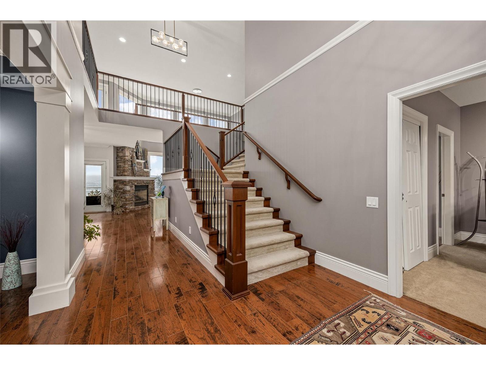 374 Quilchena Drive, Kelowna, British Columbia  V1W 4W4 - Photo 9 - 10379015