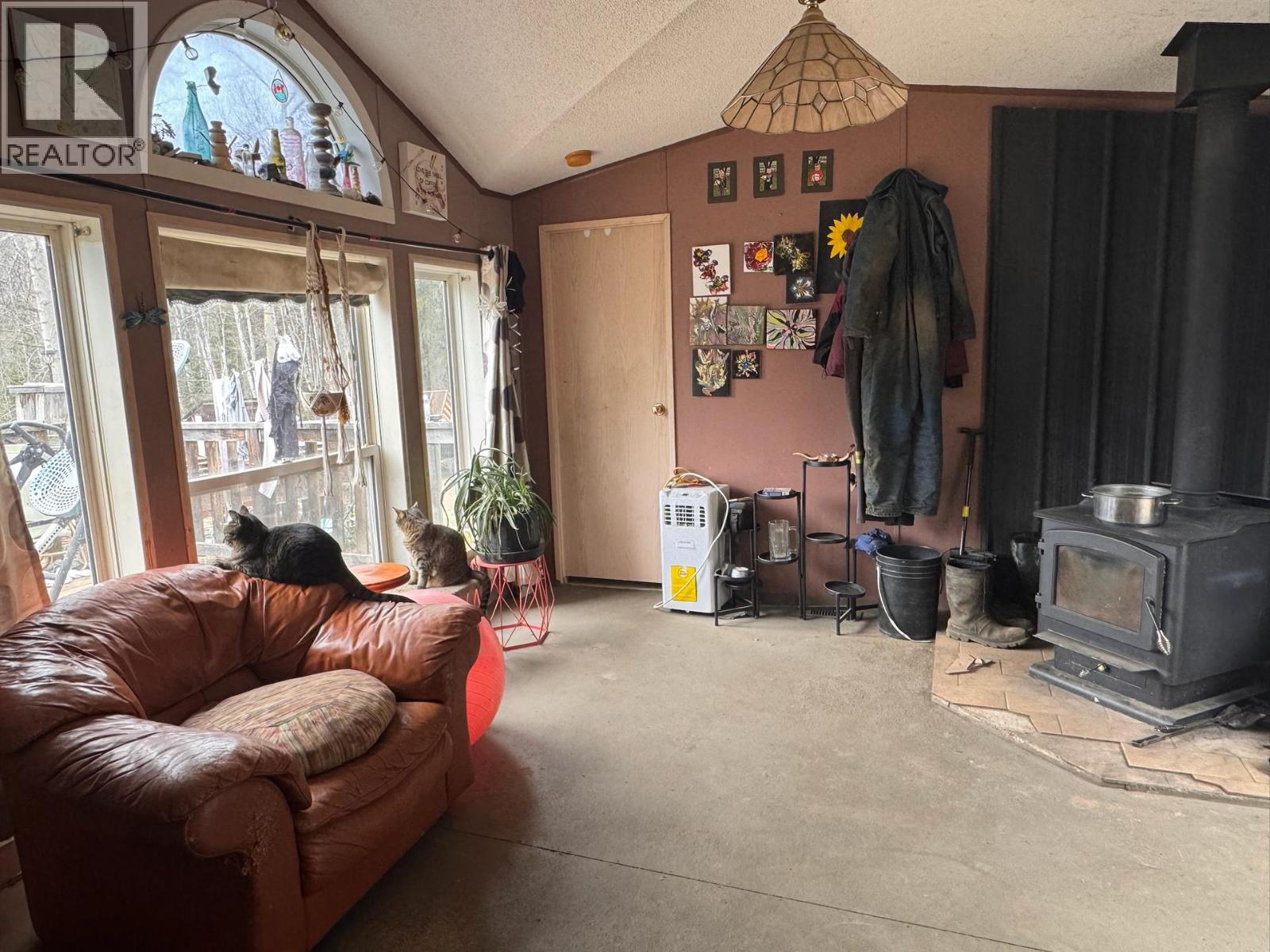 2301 Trinity Valley Road, Lumby, British Columbia  V0E 2G4 - Photo 31 - 10378610