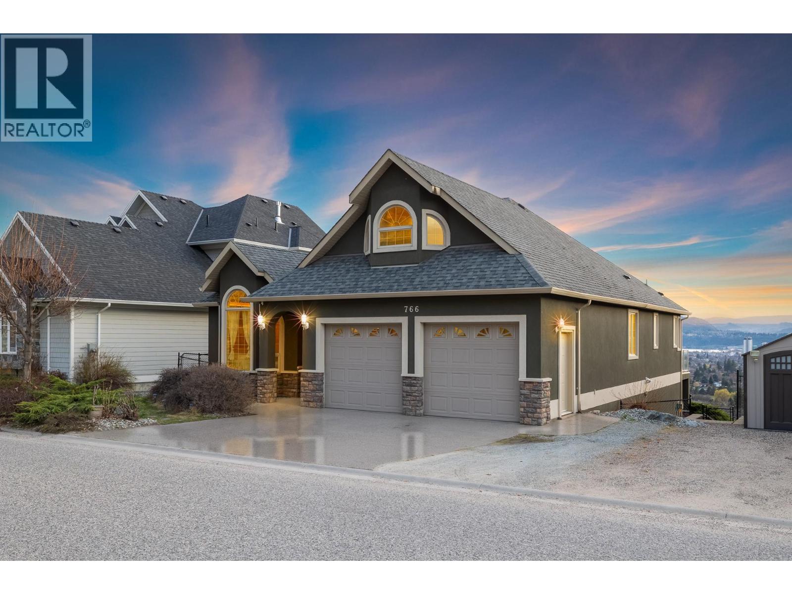 766 Denali Drive, Kelowna, British Columbia  V1V 2T4 - Photo 2 - 10378037