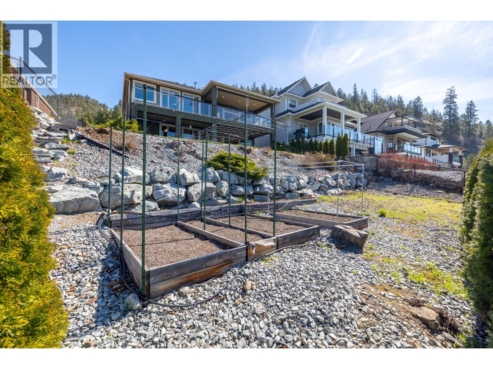 766 Denali Drive, Kelowna, British Columbia  V1V 2T4 - Photo 25 - 10378037