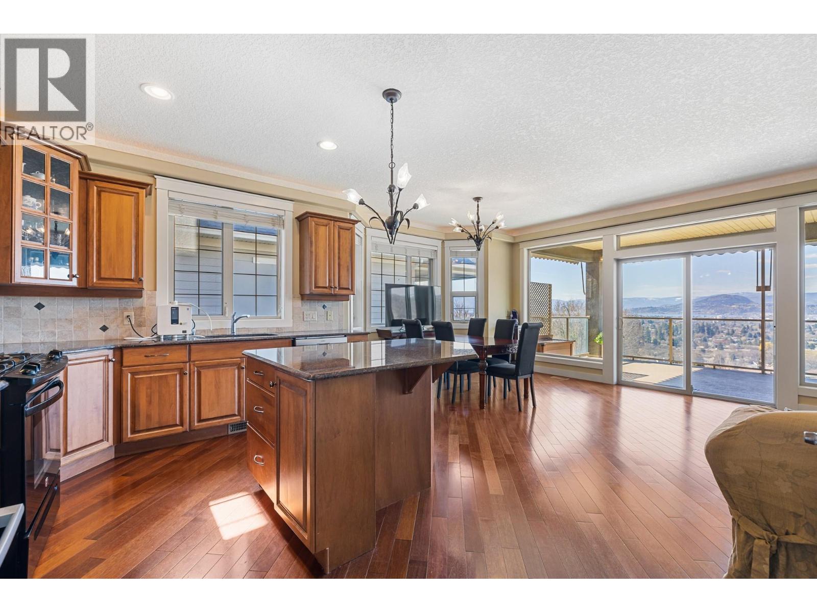 766 Denali Drive, Kelowna, British Columbia  V1V 2T4 - Photo 5 - 10378037