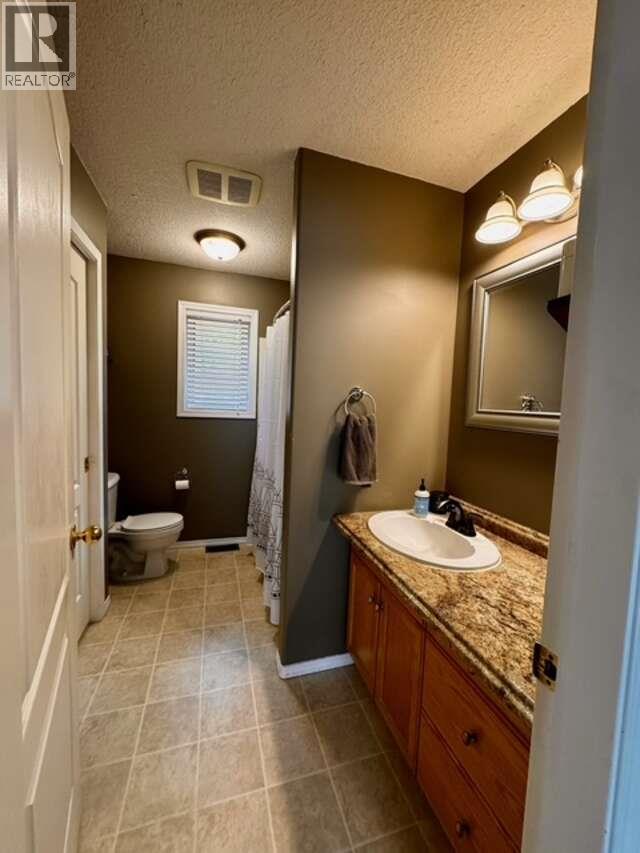 2095 Pass Creek Road, Castlegar, British Columbia  V1N 4T1 - Photo 10 - 10379218
