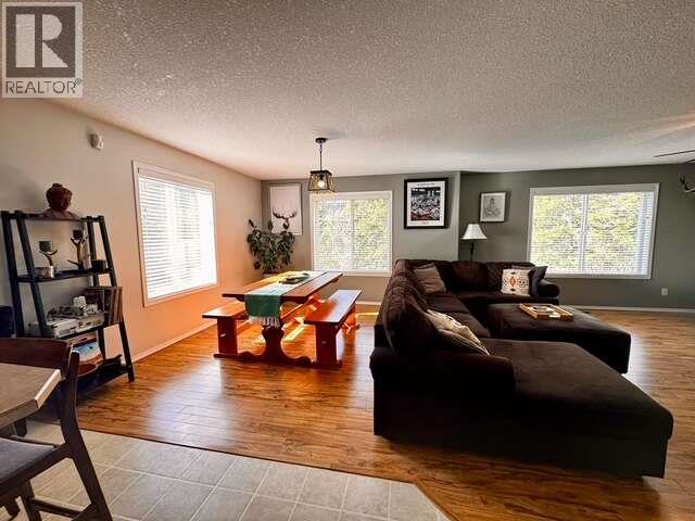 2095 Pass Creek Road, Castlegar, British Columbia  V1N 4T1 - Photo 16 - 10379218