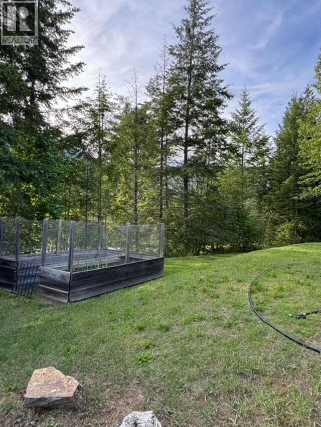 2095 Pass Creek Road, Castlegar, British Columbia  V1N 4T1 - Photo 39 - 10379218