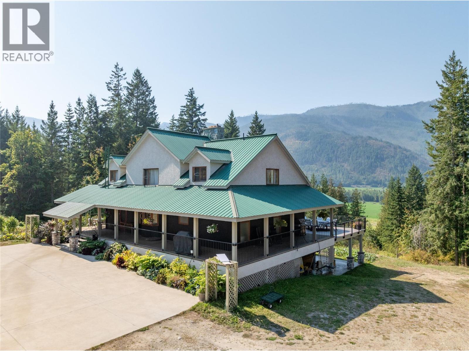 1403 Notch Hill Road, Sorrento, British Columbia  V0E 2W1 - Photo 1 - 10378768