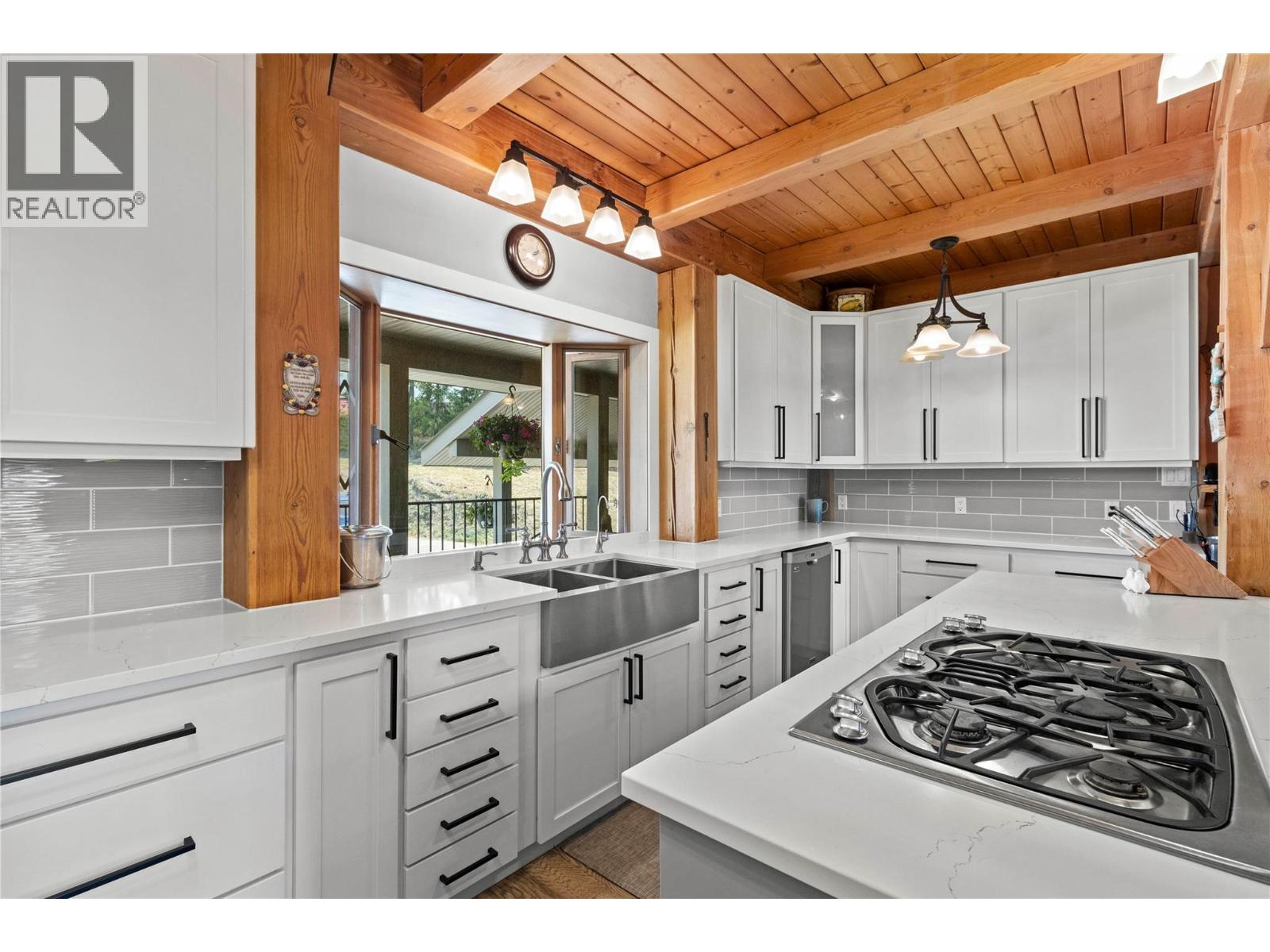 1403 Notch Hill Road, Sorrento, British Columbia  V0E 2W1 - Photo 10 - 10378768