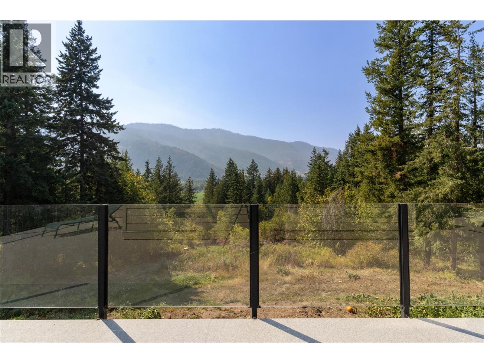 1403 Notch Hill Road, Sorrento, British Columbia  V0E 2W1 - Photo 3 - 10378768