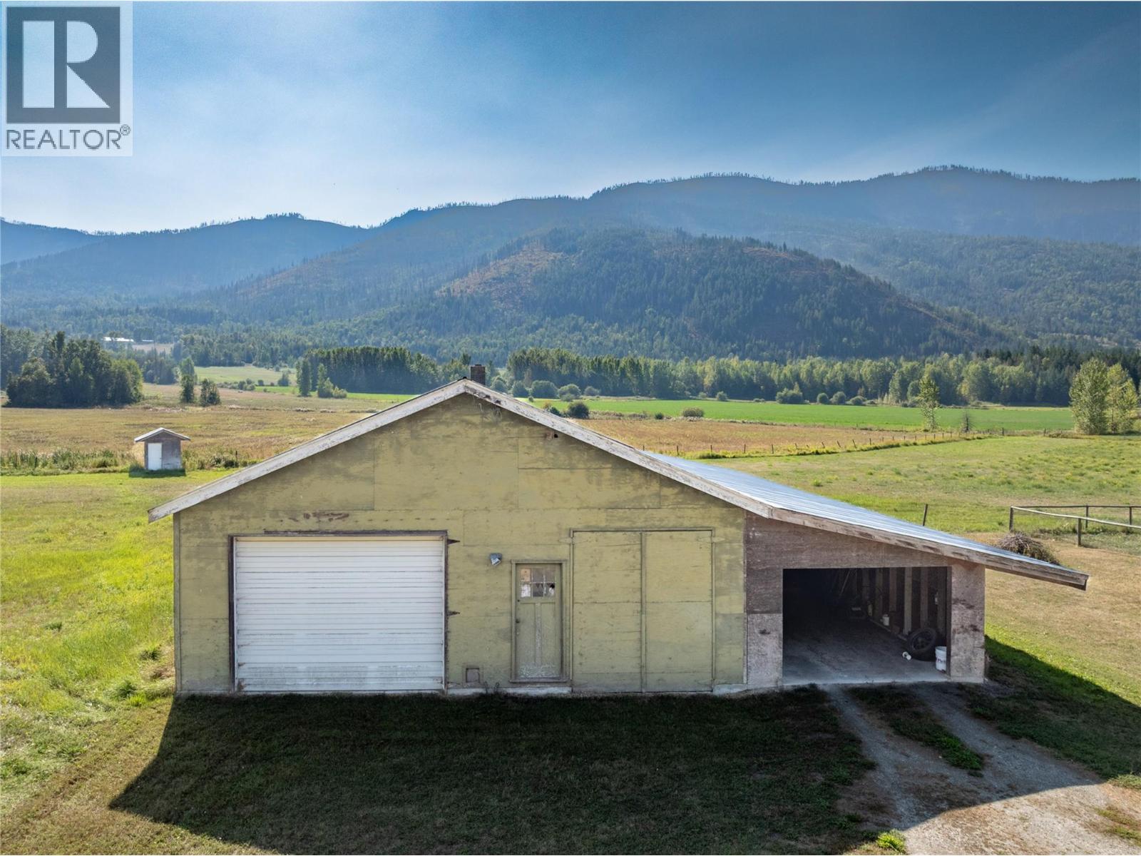1403 Notch Hill Road, Sorrento, British Columbia  V0E 2W1 - Photo 95 - 10378768