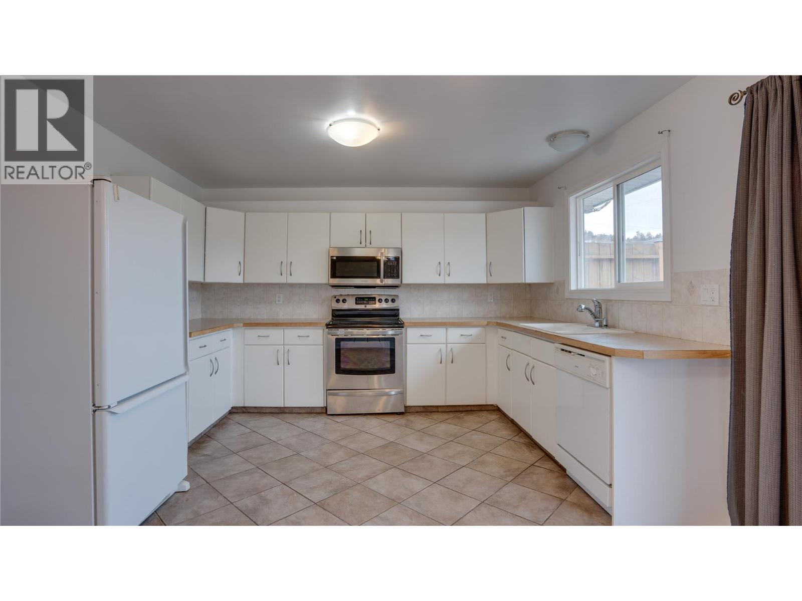2303b 39 Street, Vernon, British Columbia  V1T 7W9 - Photo 13 - 10378825