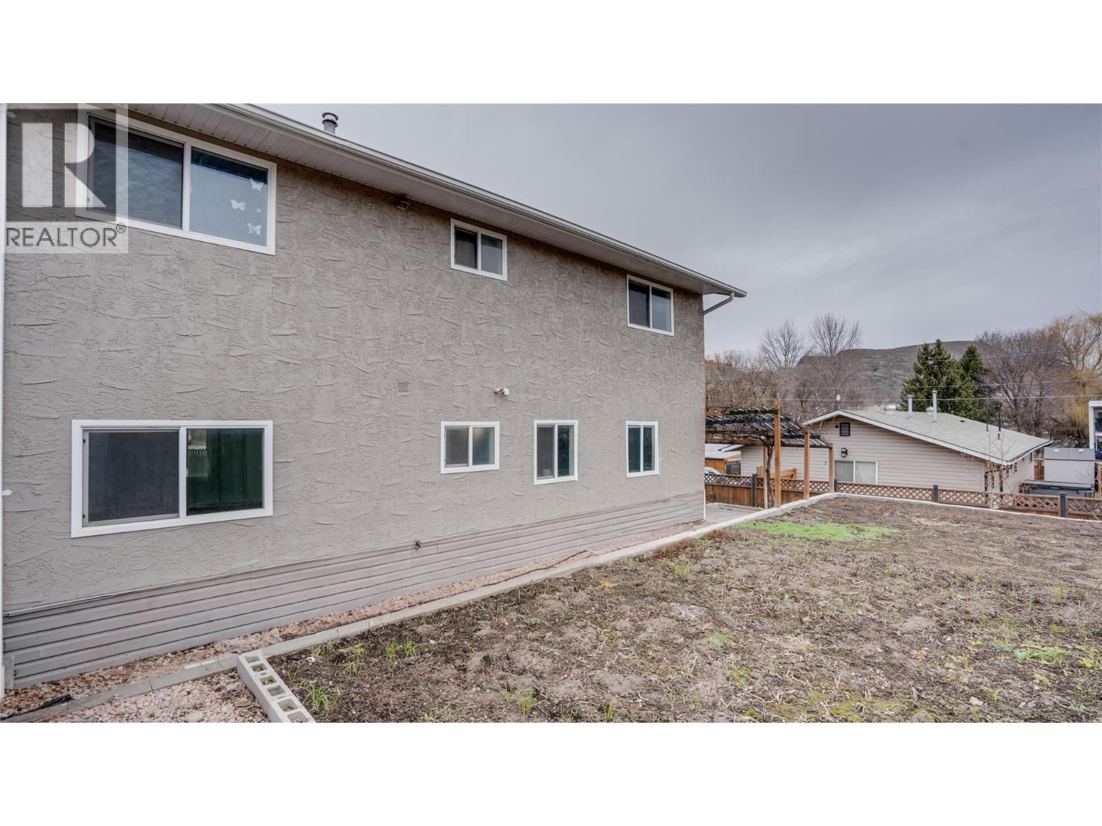 2303b 39 Street, Vernon, British Columbia  V1T 7W9 - Photo 7 - 10378825