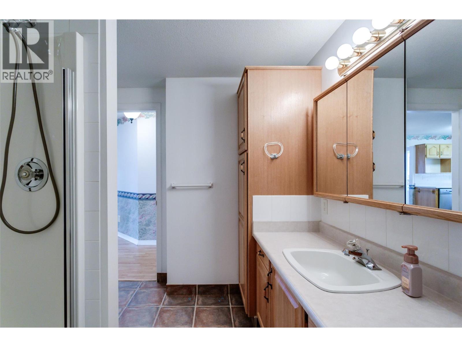 1055 Lawrence Avenue Unit# 105 Lot# 5, Kelowna, British Columbia  V1Y 6M3 - Photo 29 - 10378959