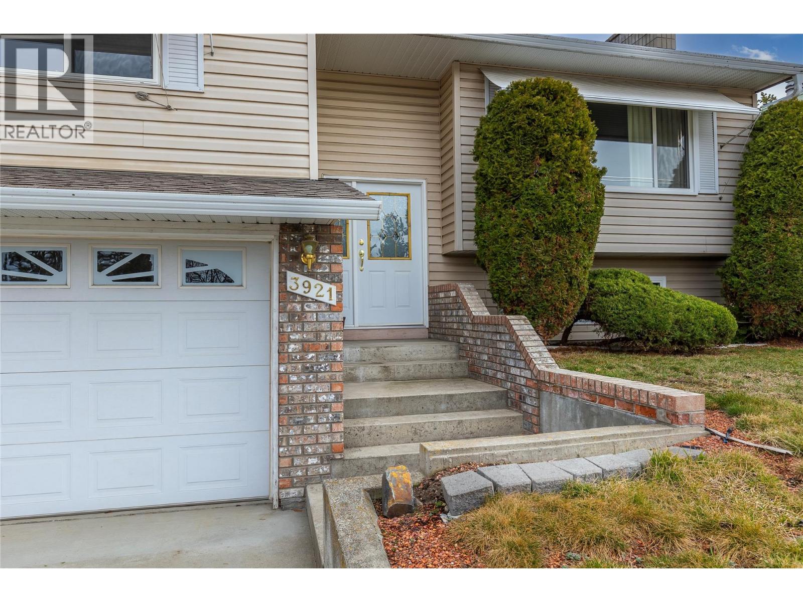 3921 14 Street, Vernon, British Columbia  V1T 7N3 - Photo 4 - 10378588
