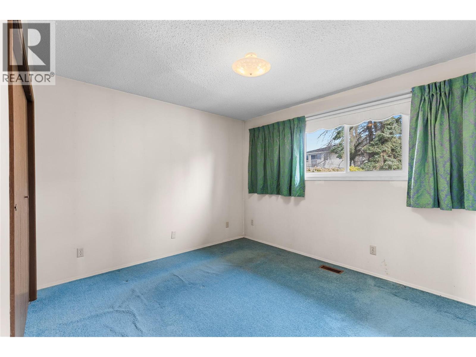 3921 14 Street, Vernon, British Columbia  V1T 7N3 - Photo 45 - 10378588