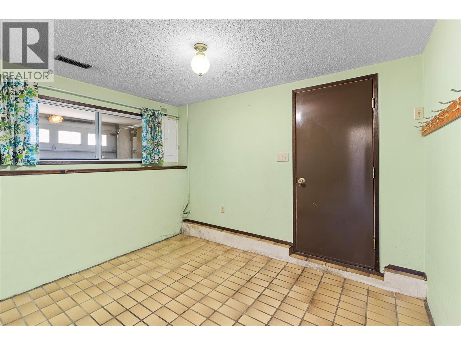 3921 14 Street, Vernon, British Columbia  V1T 7N3 - Photo 60 - 10378588