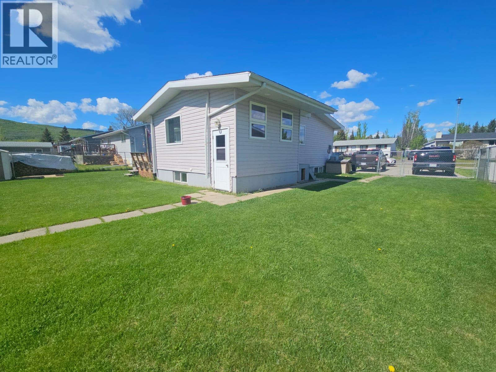 4917 45 Street Ne, Chetwynd, British Columbia  V0C 1J0 - Photo 44 - 10379090