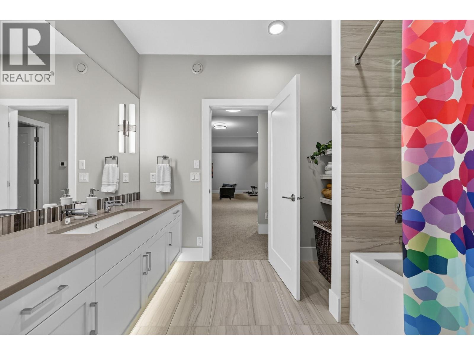 4346 Uley Road, Kelowna, British Columbia  V1W 5M7 - Photo 46 - 10379167