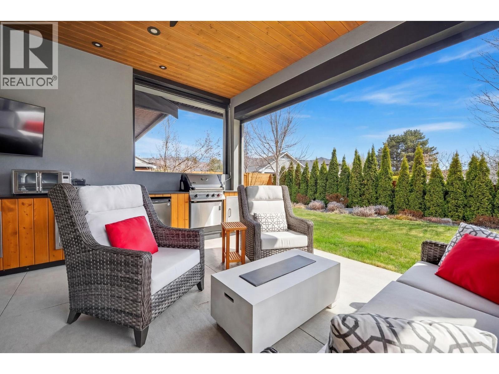 4346 Uley Road, Kelowna, British Columbia  V1W 5M7 - Photo 49 - 10379167