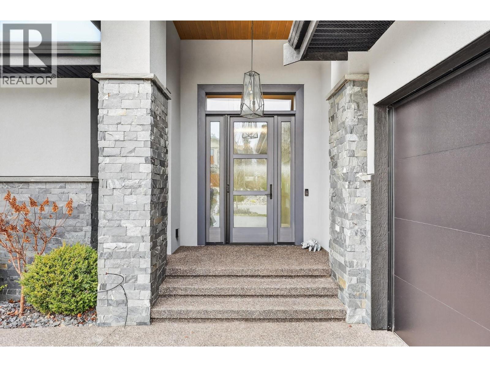 4346 Uley Road, Kelowna, British Columbia  V1W 5M7 - Photo 5 - 10379167