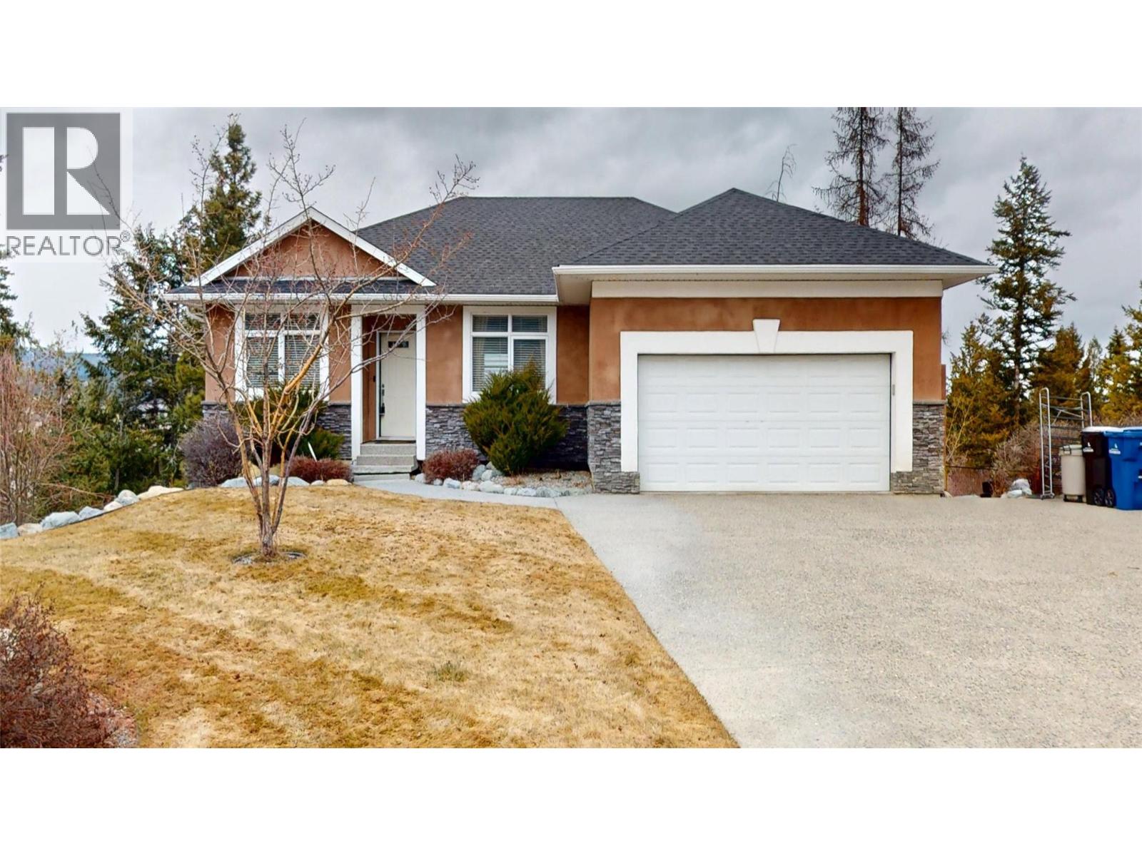 1631 Mt. Pyramid Crescent, cranbrook, British Columbia