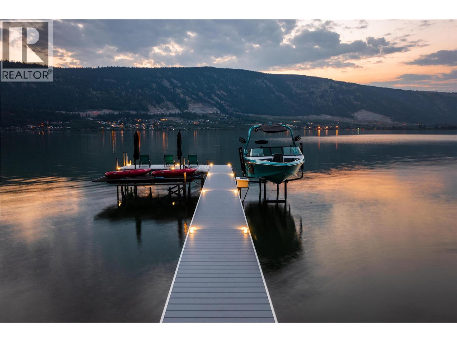 4511 Crawford Road, Lake Country, British Columbia  V4V 2C7 - Photo 8 - 10379063