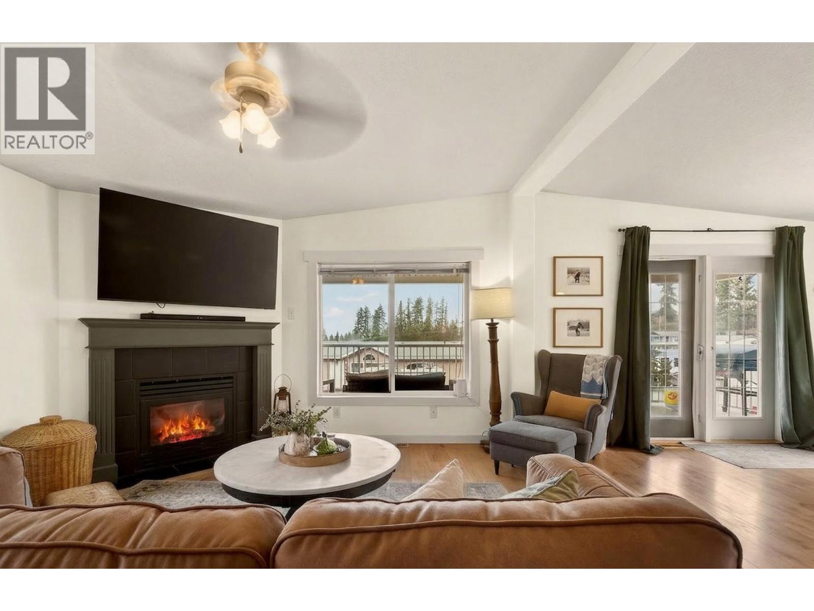 900 10 Avenue Se Unit# 27, Salmon Arm, British Columbia  V1E 2W6 - Photo 19 - 10378411
