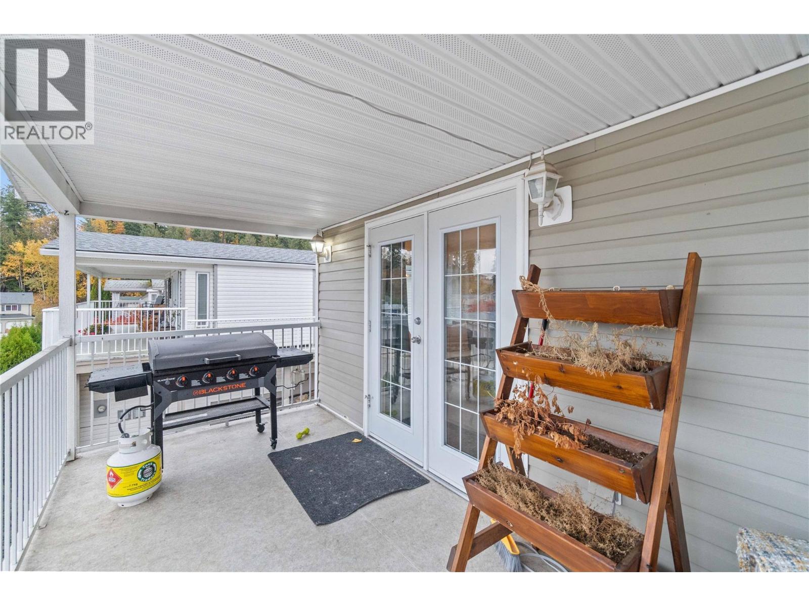 900 10 Avenue Se Unit# 27, Salmon Arm, British Columbia  V1E 2W6 - Photo 38 - 10378411