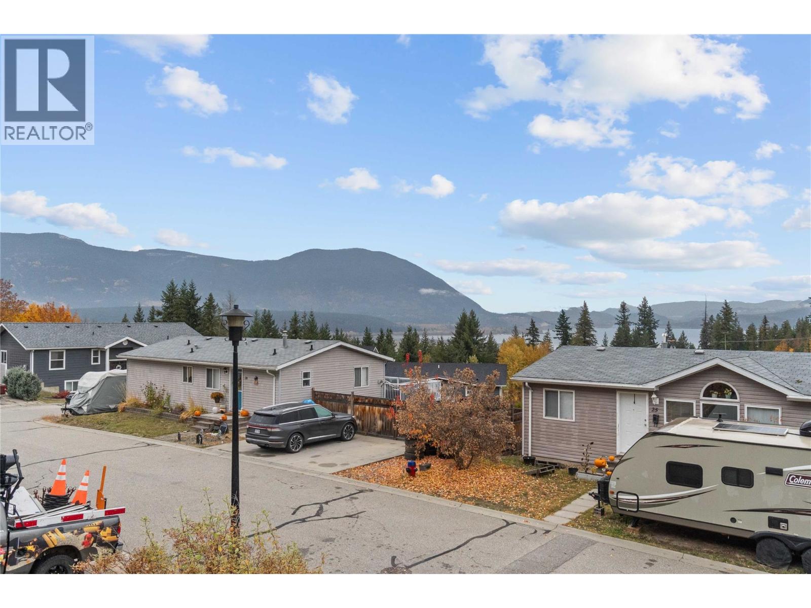 900 10 Avenue Se Unit# 27, Salmon Arm, British Columbia  V1E 2W6 - Photo 40 - 10378411