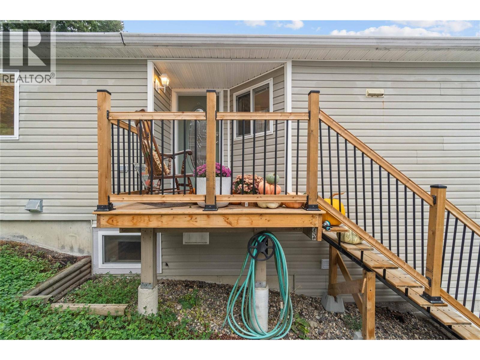 900 10 Avenue Se Unit# 27, Salmon Arm, British Columbia  V1E 2W6 - Photo 56 - 10378411