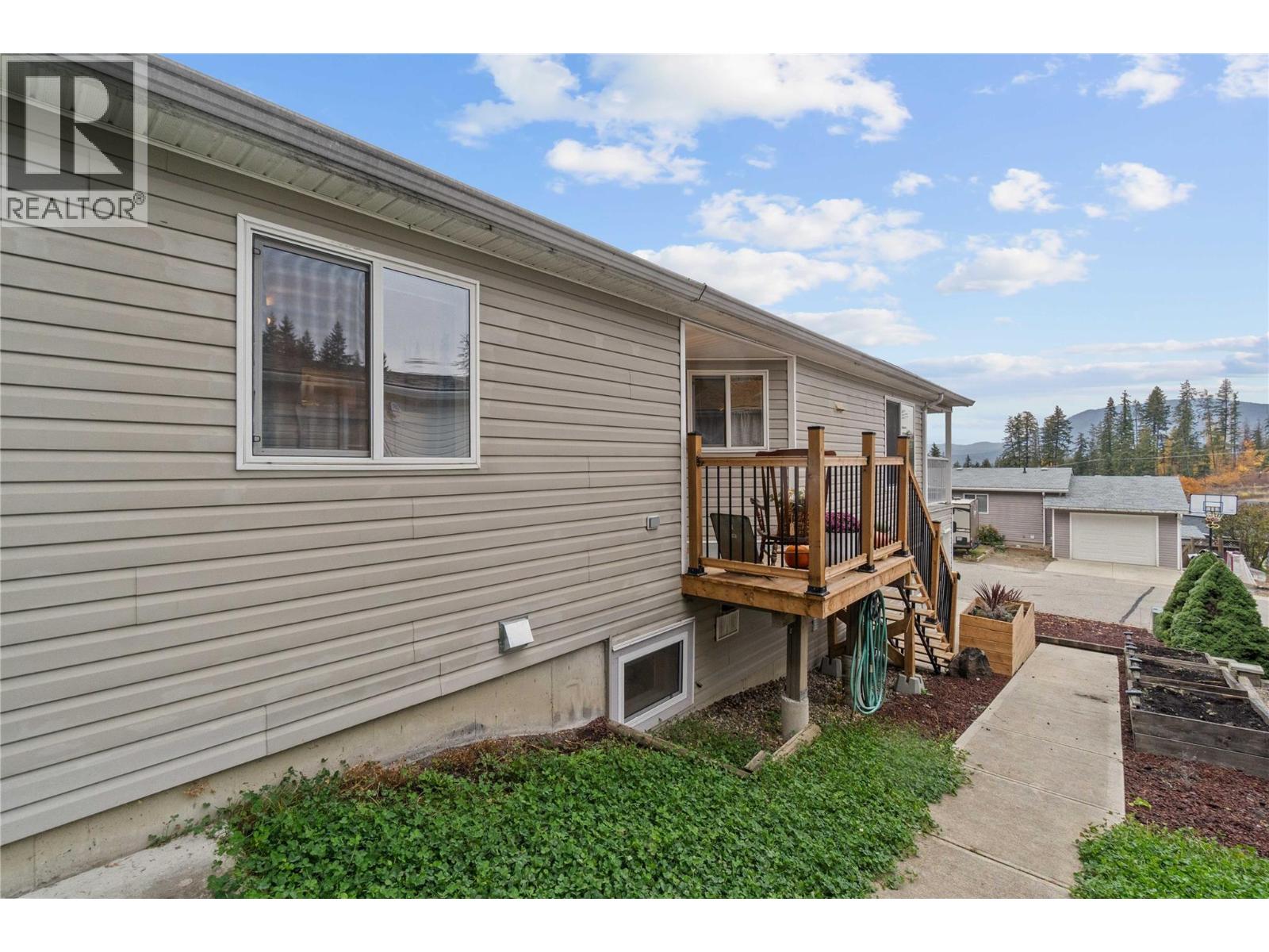 900 10 Avenue Se Unit# 27, Salmon Arm, British Columbia  V1E 2W6 - Photo 57 - 10378411