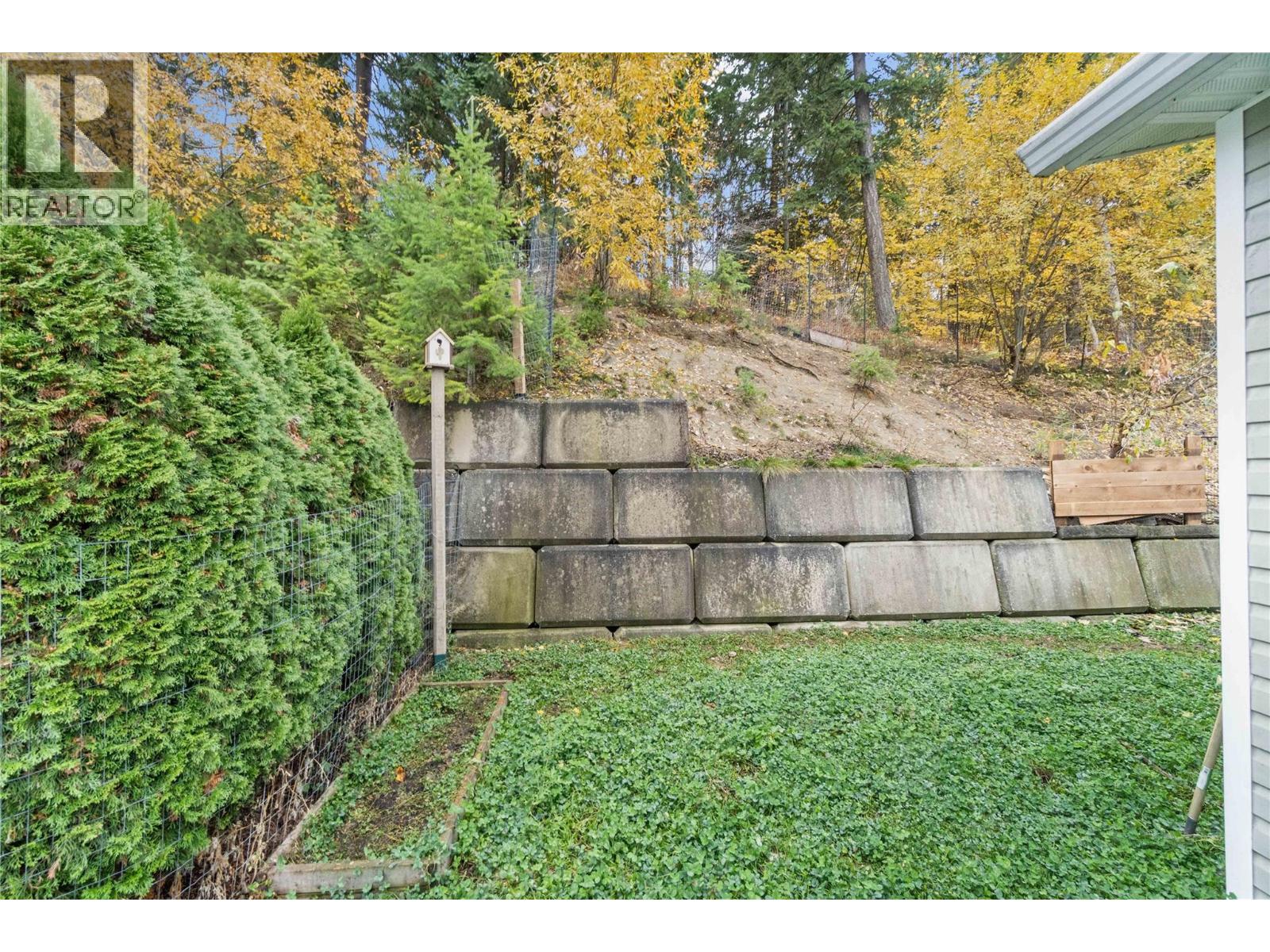 900 10 Avenue Se Unit# 27, Salmon Arm, British Columbia  V1E 2W6 - Photo 60 - 10378411