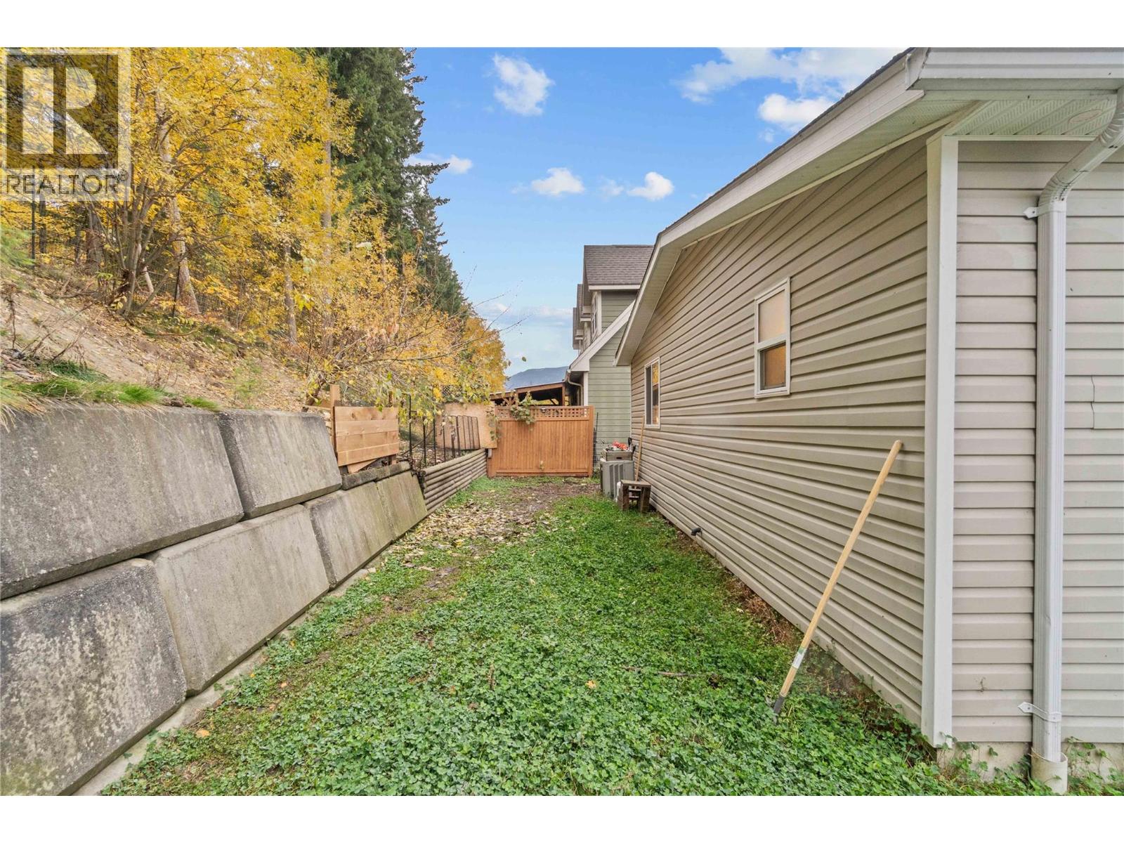 900 10 Avenue Se Unit# 27, Salmon Arm, British Columbia  V1E 2W6 - Photo 63 - 10378411