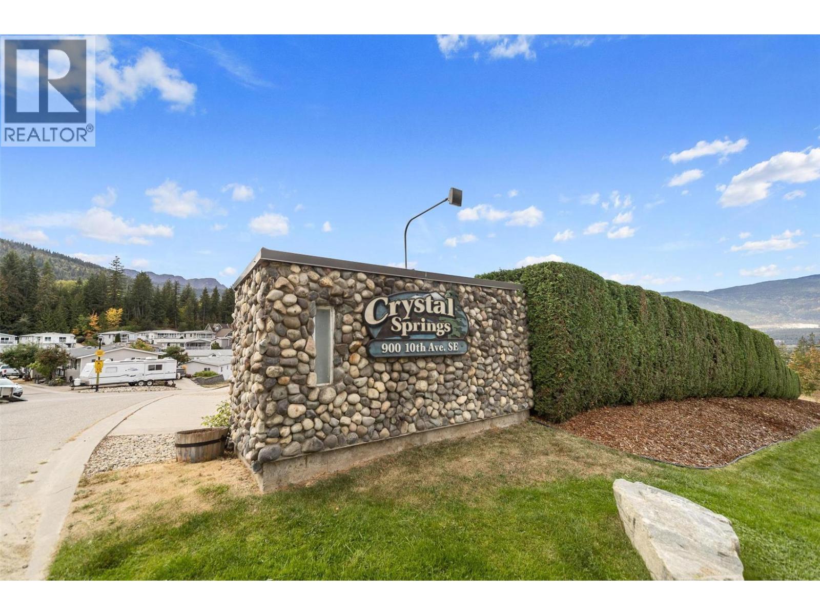 900 10 Avenue Se Unit# 27, Salmon Arm, British Columbia  V1E 2W6 - Photo 81 - 10378411