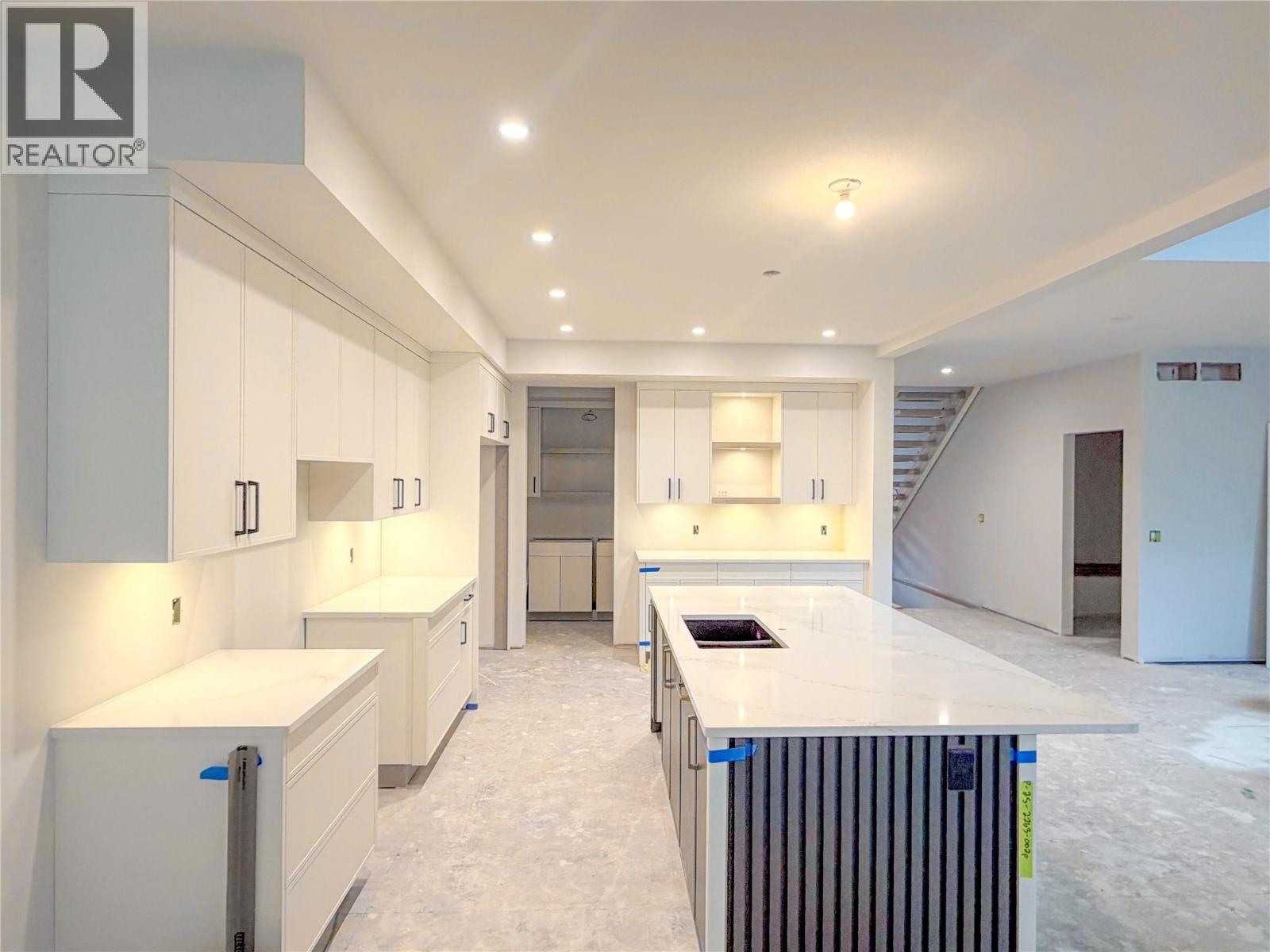 1531 Olive Pond Place, Kelowna, British Columbia  V1V 2C6 - Photo 3 - 10378117