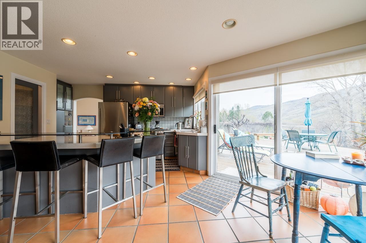 604 Stansfield Road, Kamloops, British Columbia  V2B 6M3 - Photo 20 - 10379139