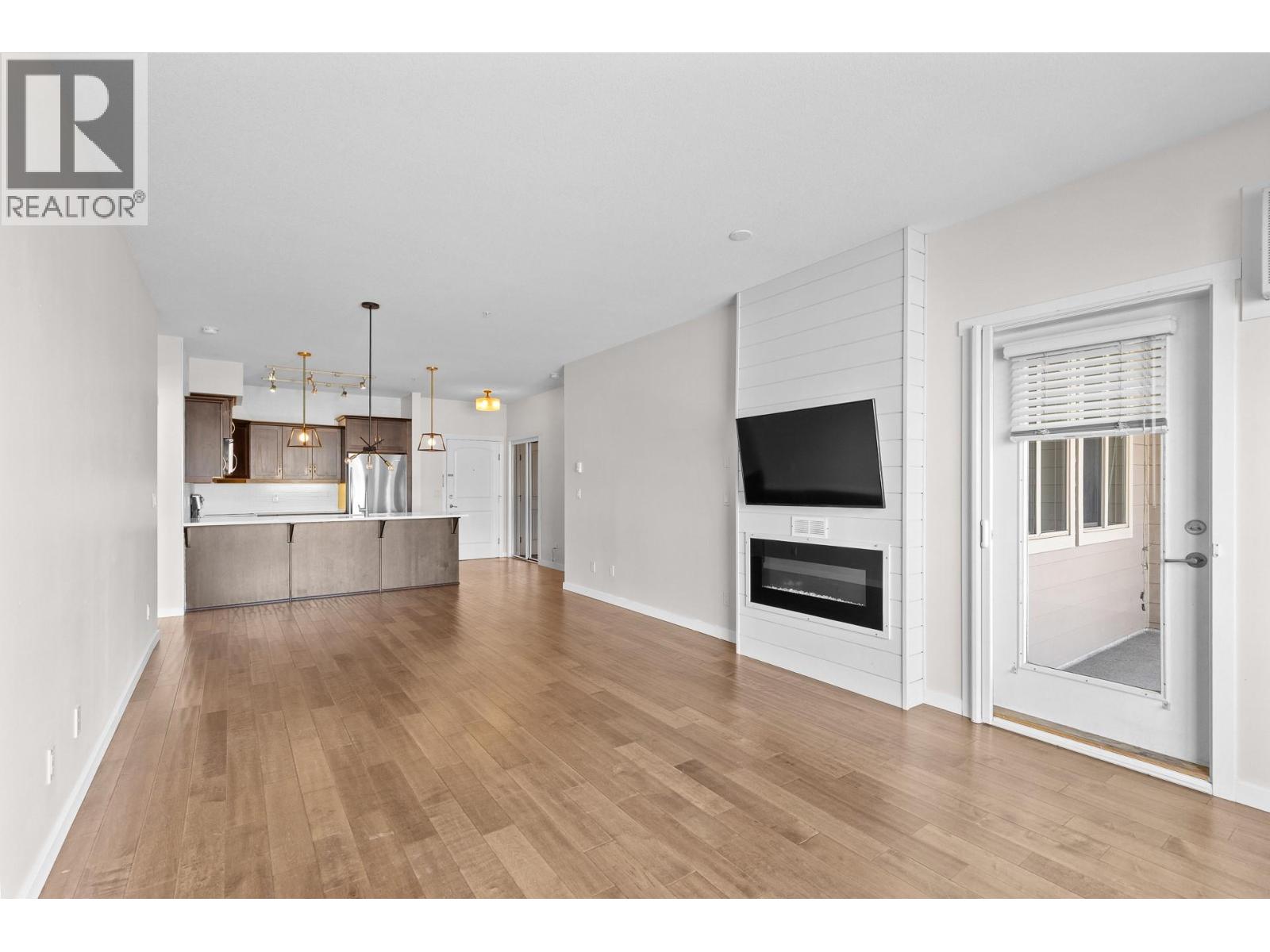3735 Casorso Road Unit# 302, Kelowna, British Columbia  V1W 5G1 - Photo 5 - 10378839