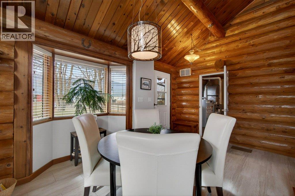1421 10 Street Sw, Salmon Arm, British Columbia  V1E 1T2 - Photo 32 - 10378111