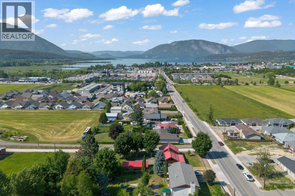 1421 10 Street Sw, Salmon Arm, British Columbia  V1E 1T2 - Photo 6 - 10378111
