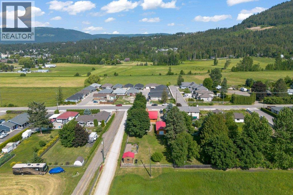 1421 10 Street Sw, Salmon Arm, British Columbia  V1E 1T2 - Photo 9 - 10378111