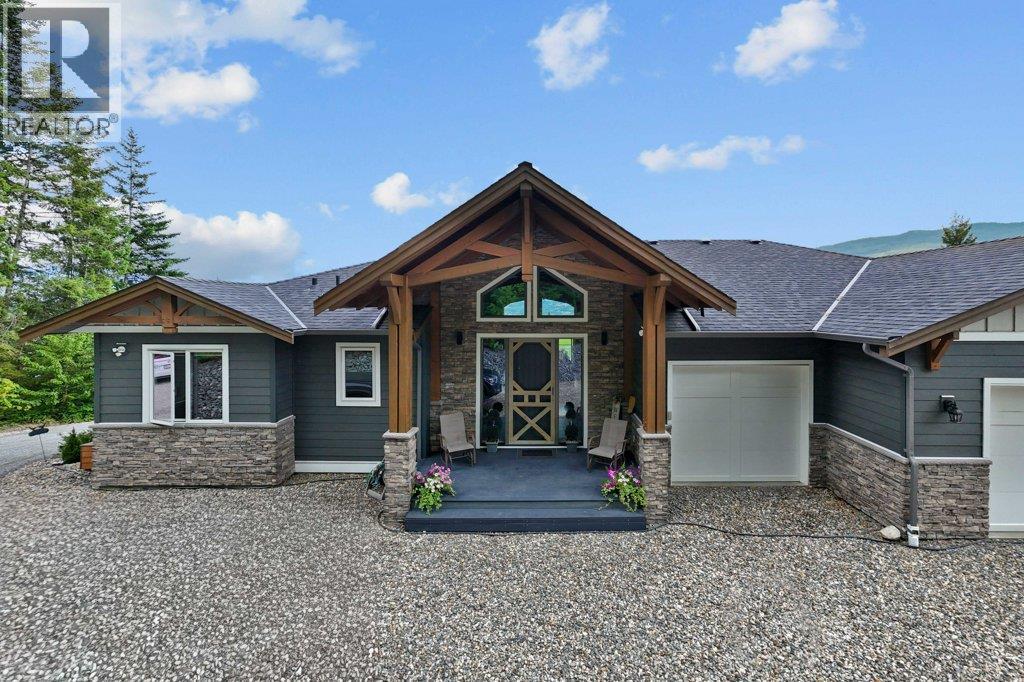 1401 65 Street Sw, Salmon Arm, British Columbia  V1E 3B3 - Photo 2 - 10376978