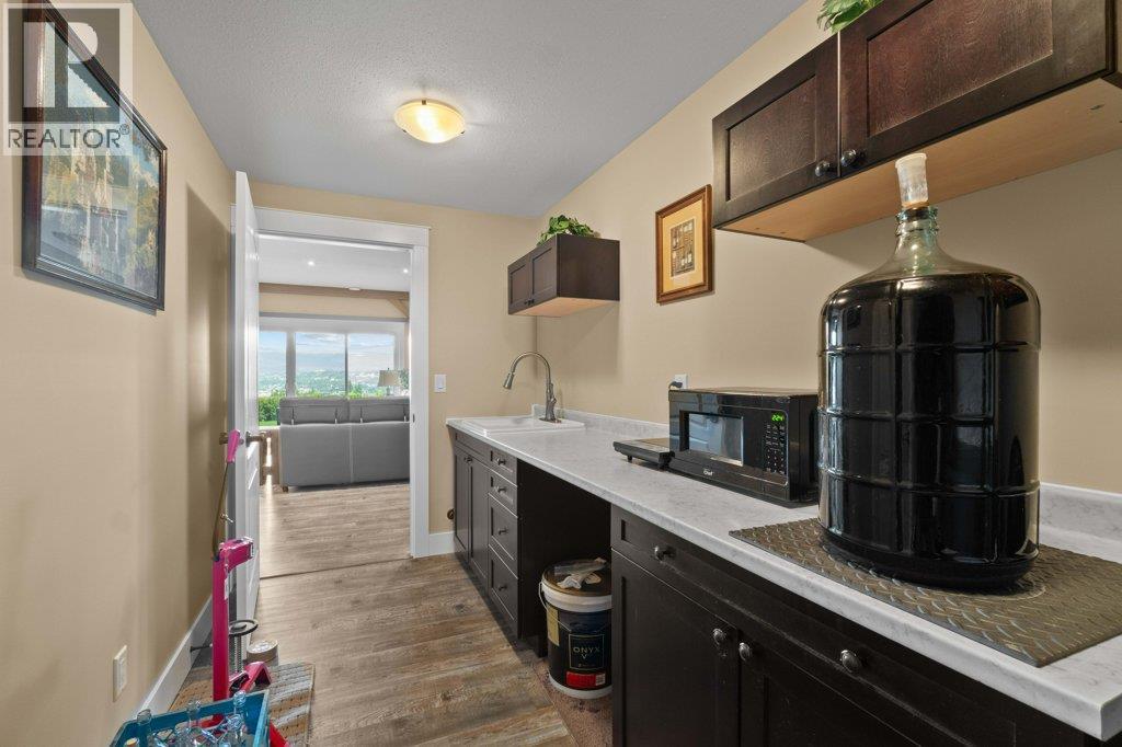 1401 65 Street Sw, Salmon Arm, British Columbia  V1E 3B3 - Photo 48 - 10376978
