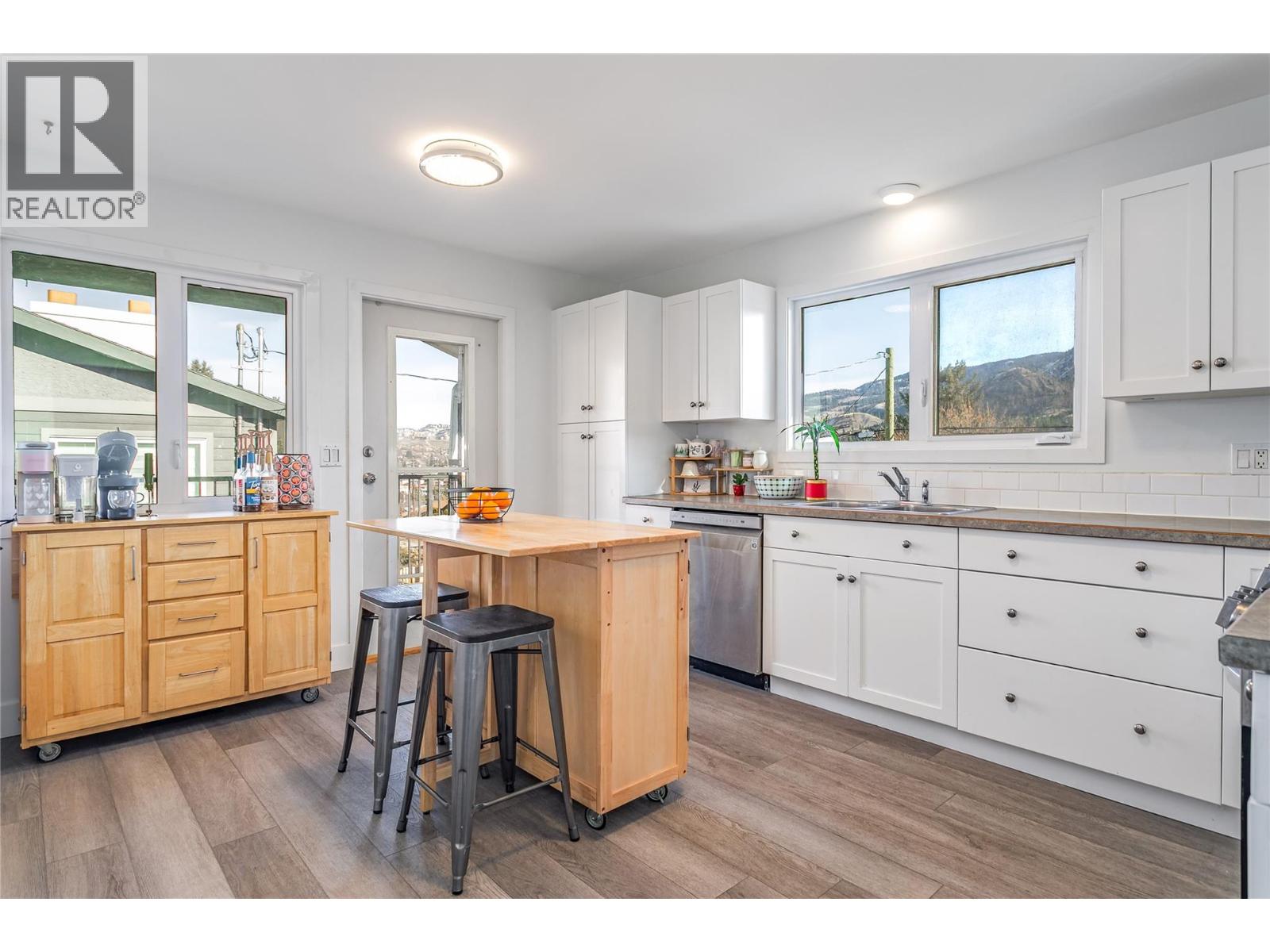 2160 Lynrick Road, Kelowna, British Columbia  V1P 1G4 - Photo 10 - 10378948
