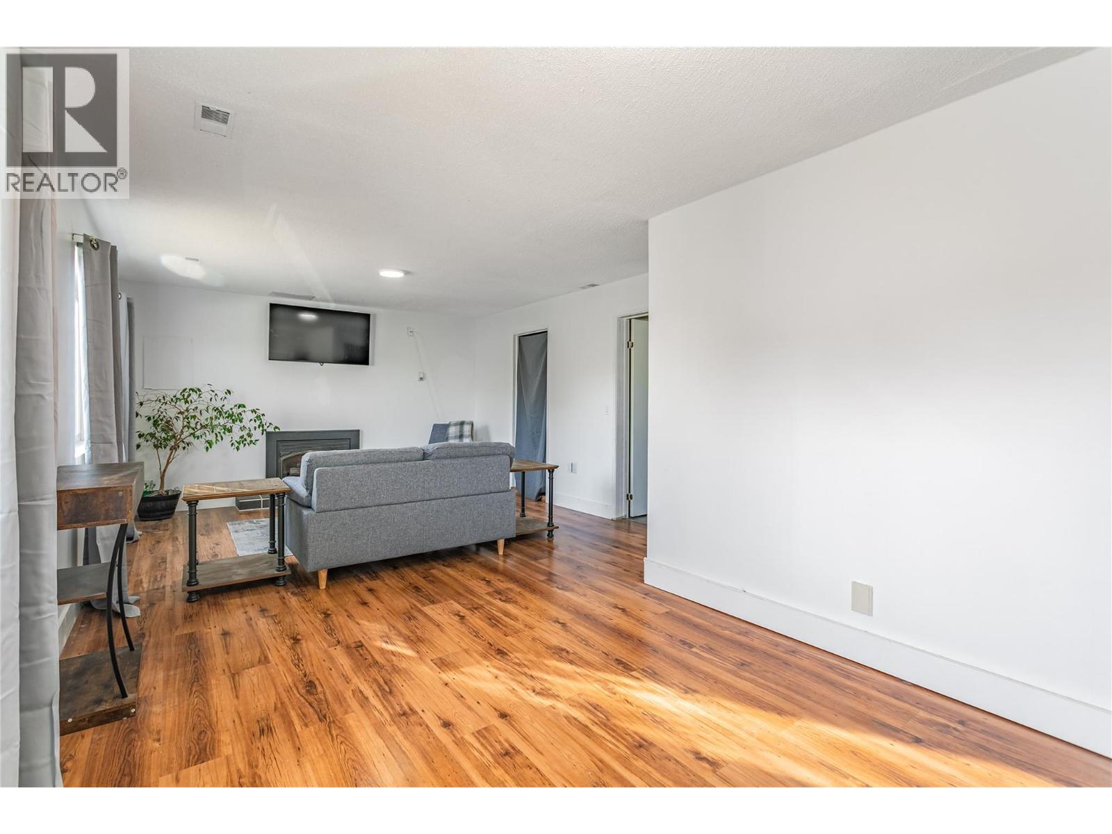 2160 Lynrick Road, Kelowna, British Columbia  V1P 1G4 - Photo 22 - 10378948