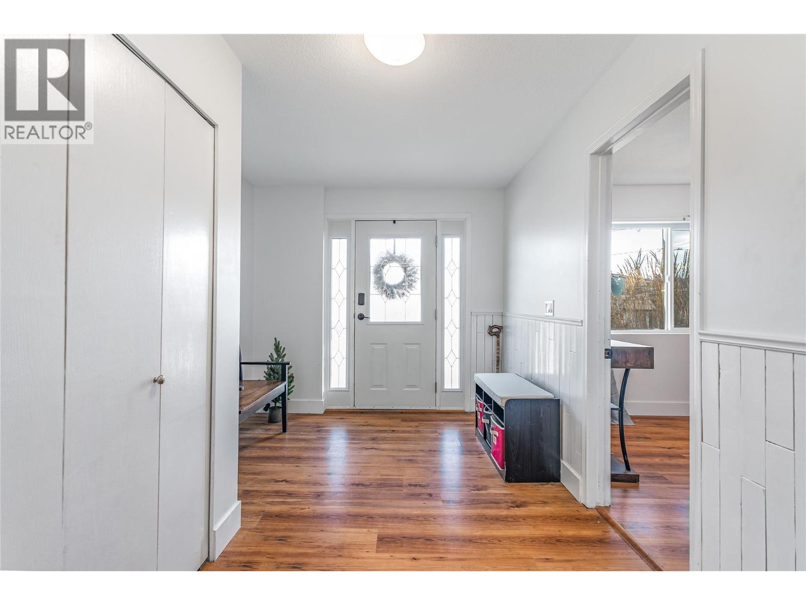 2160 Lynrick Road, Kelowna, British Columbia  V1P 1G4 - Photo 6 - 10378948