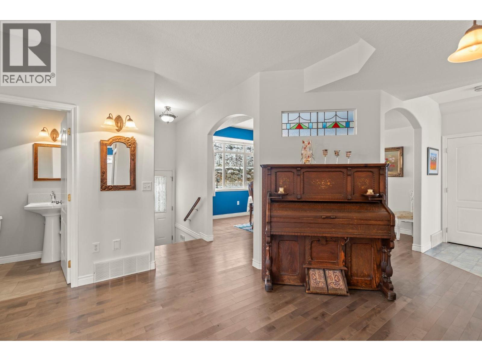 5475/5477 Kingsview Road, Vernon, British Columbia  V1B 3J5 - Photo 13 - 10379277